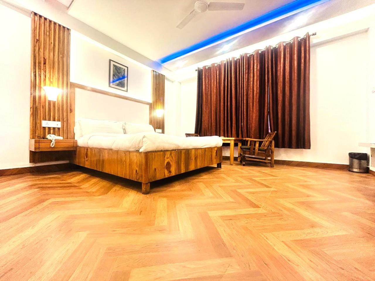 Queens Hill By Edge Mussoorie Exterior foto