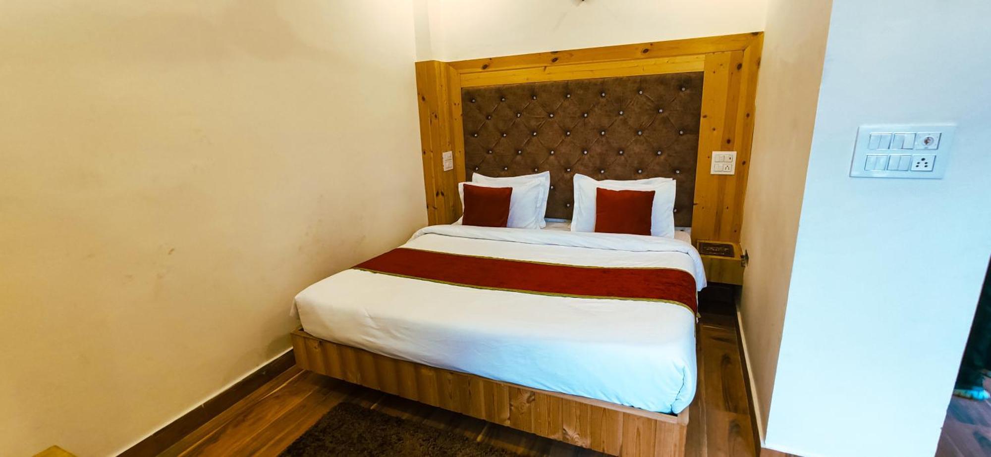 Queens Hill By Edge Mussoorie Exterior foto