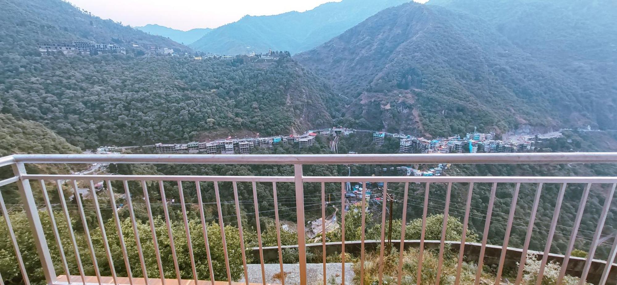 Queens Hill By Edge Mussoorie Exterior foto